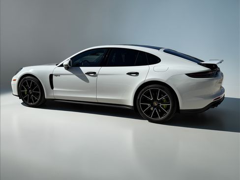 Used 2022 Porsche Panamera 4S image 4