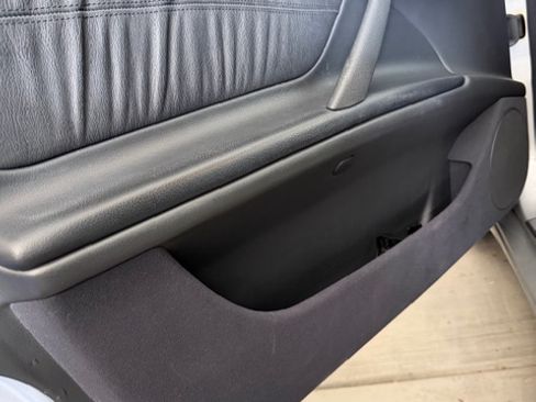 Used 2002 Mercedes-Benz E 320 4MATIC Sedan image 13