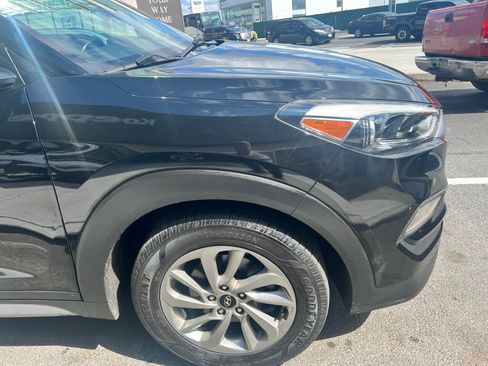 Used 2017 Hyundai Tucson SE Plus w/ Cargo Package image 10