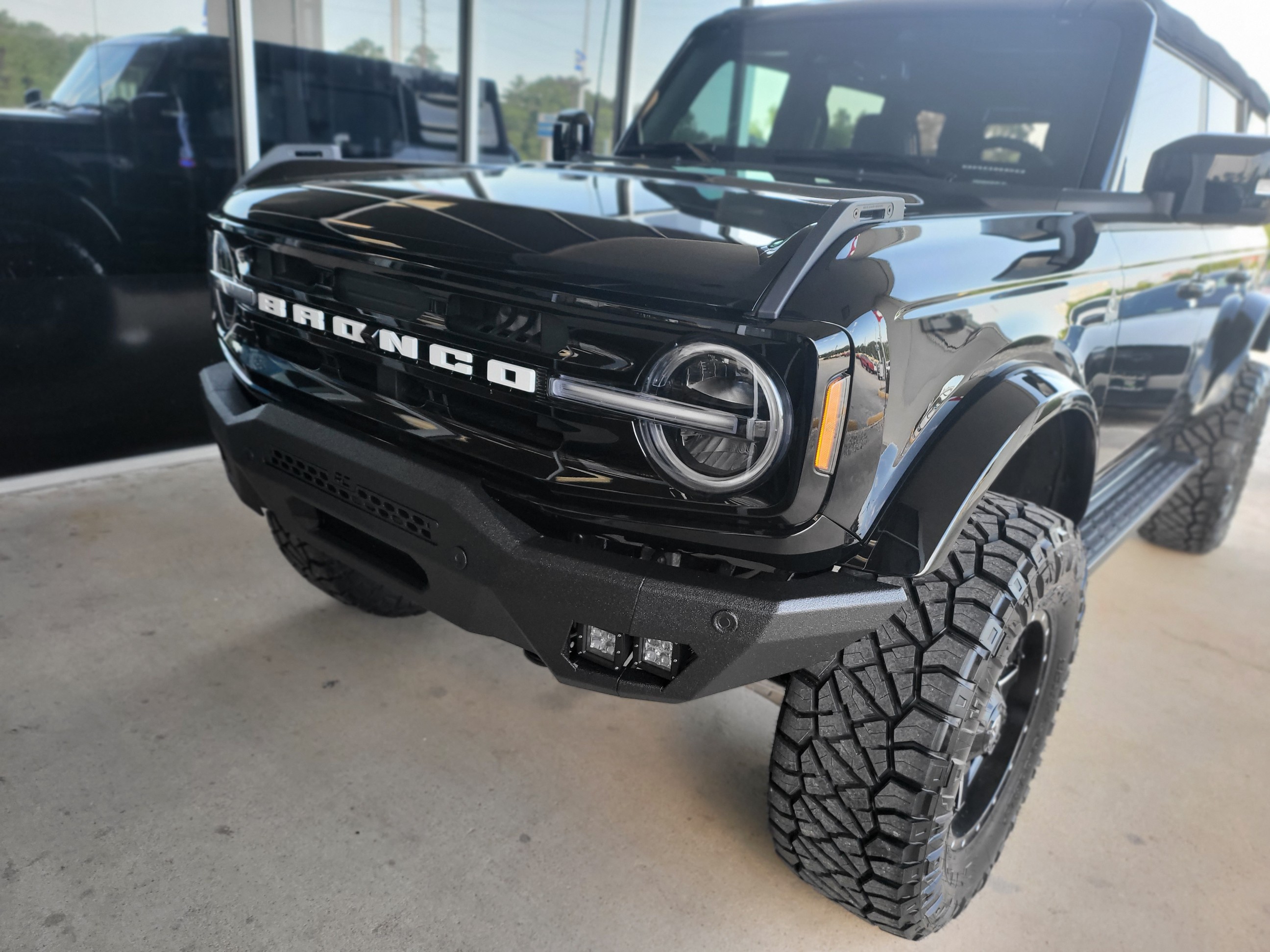 Used 2023 Ford Bronco Outer Banks AWD/4WD image 11