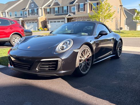Used 2017 Porsche 911 Carrera 4S AWD/4WD image 27