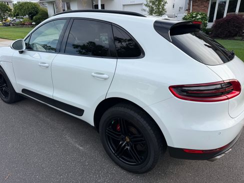Used 2015 Porsche Macan S AWD/4WD image 18