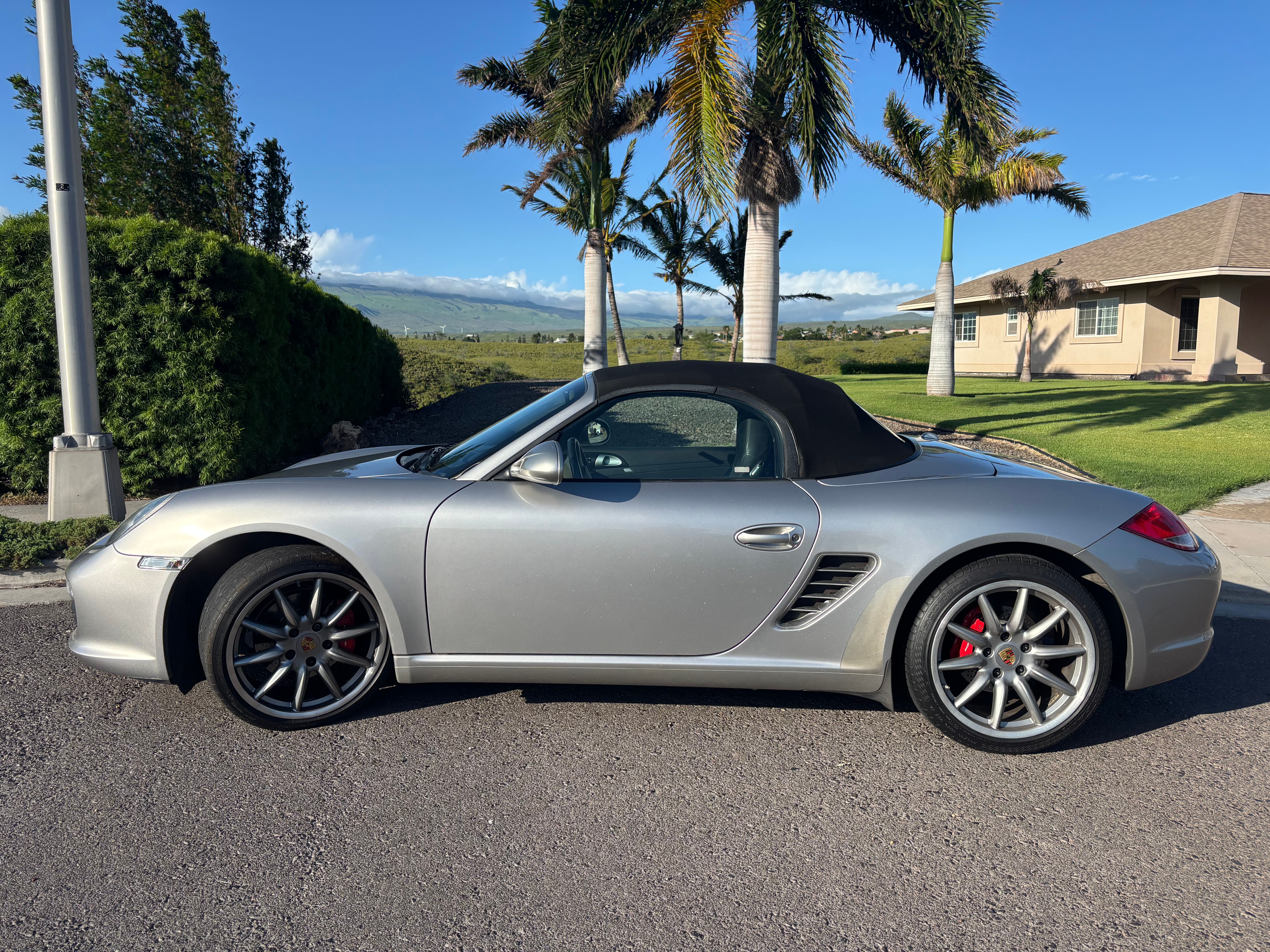 Used 2011 Porsche Boxster S RWD image 2