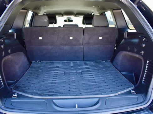 Used 2017 Jeep Grand Cherokee Laredo w/ Quick Order Package 23E image 15