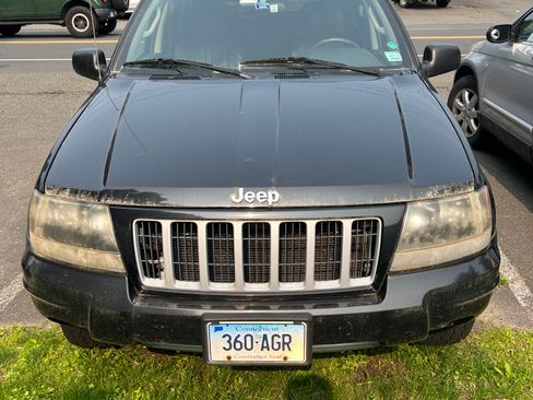 Used 2004 Jeep Grand Cherokee Laredo w/ Cold Weather Group image 1