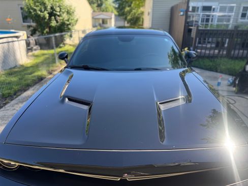 Used 2018 Dodge Challenger R/T w/ Sound Group RWD image 2
