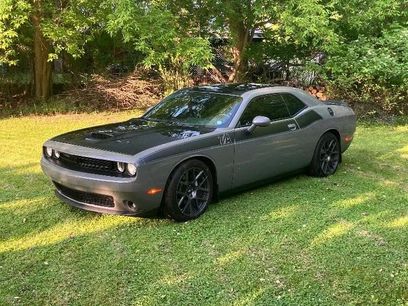Used 2017 Dodge Challenger R/T w/ Quick Order Package 28P T/A