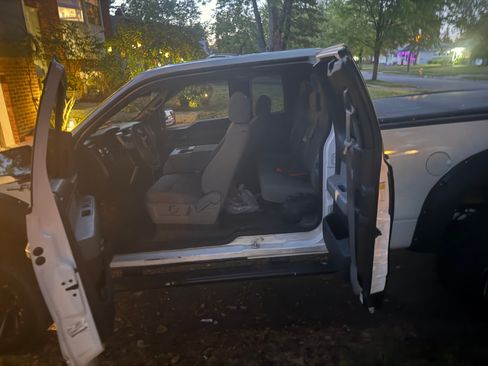 Used 2012 Ford F150 XLT w/ Trailer Tow Pkg image 14