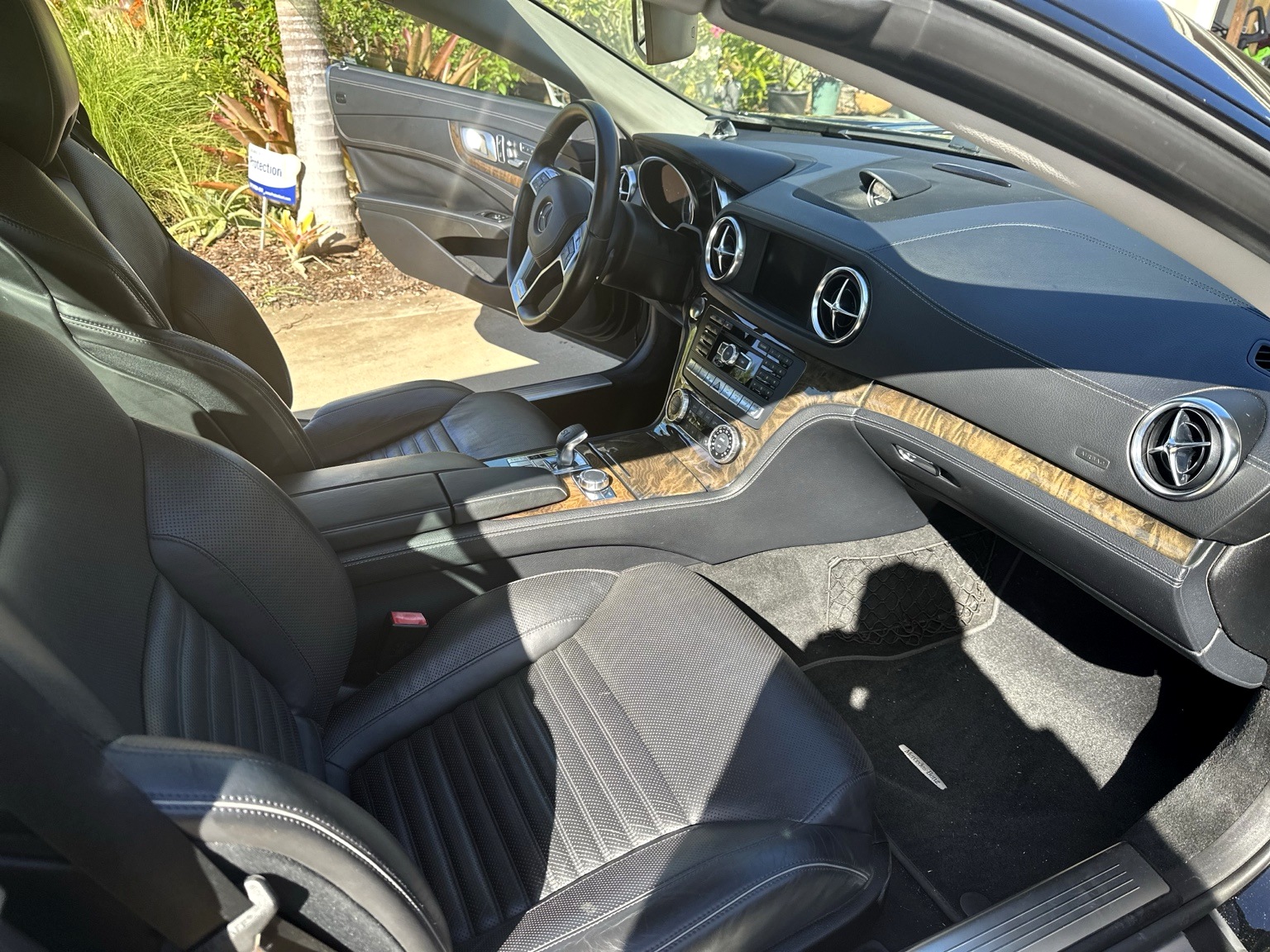 Used 2013 Mercedes-Benz SL 550 image 22