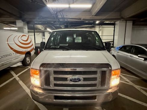 Used 2013 Ford E-250 and Econoline 250 w/ PWR Group image 5