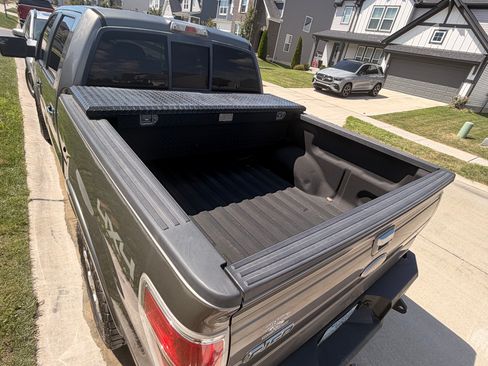 Used 2011 Ford F150 Lariat w/ Lariat Chrome Pkg AWD/4WD image 13