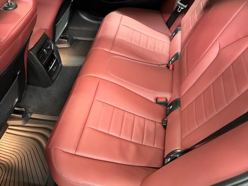 Used 2023 BMW M340i xDrive image 11