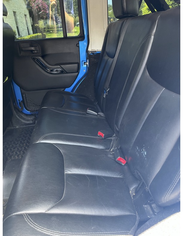 Used 2014 Jeep Wrangler Unlimited Sahara AWD/4WD image 10