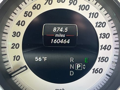 Used 2014 Mercedes-Benz E 250 BlueTEC Sedan image 23