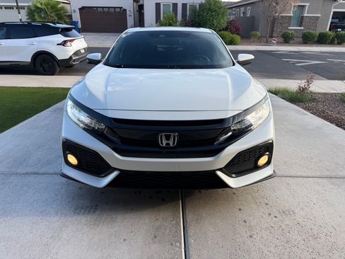 Used 2018 Honda Civic Sport Touring image 2