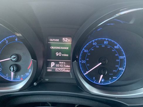 Used 2016 Toyota Corolla S image 16