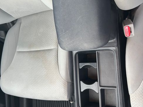 Used 2016 Honda CR-V LX image 9