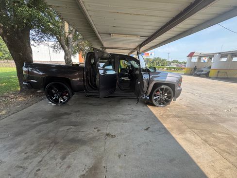 Used 2015 Chevrolet Silverado 1500 LT w/ Texas Edition, 1LT Trim image 1
