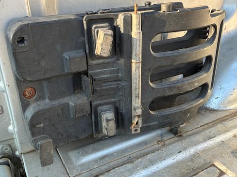 Used 2010 Ford F150 Lariat image 13