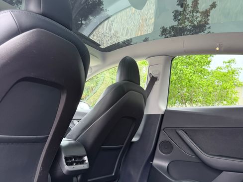 Used 2020 Tesla Model Y Performance AWD/4WD image 21