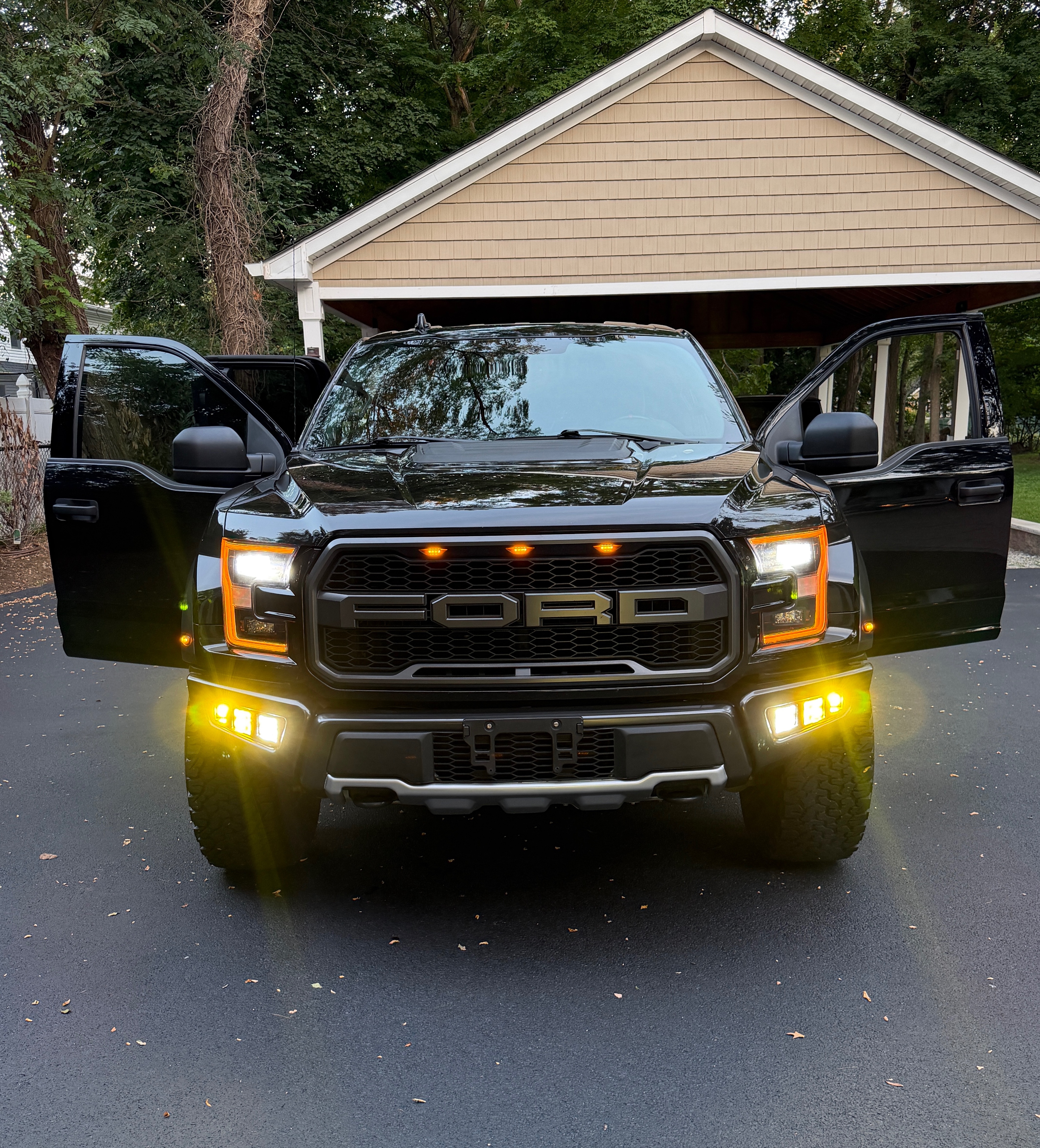 Used 2020 Ford F150 Raptor AWD/4WD image 4