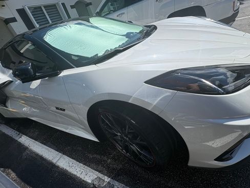 Used 2023 Chevrolet Corvette Stingray Premium Conv w/ Z51 Performance Package RWD image 14