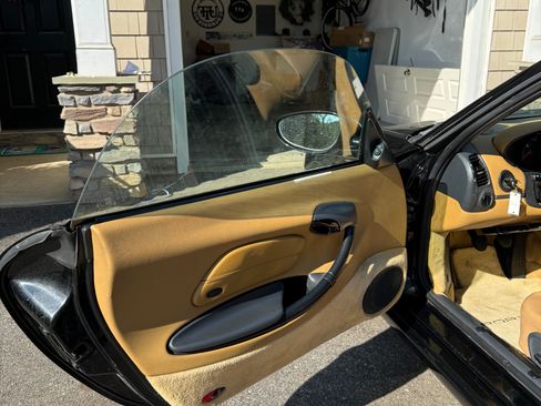 Used 1998 Porsche Boxster image 19