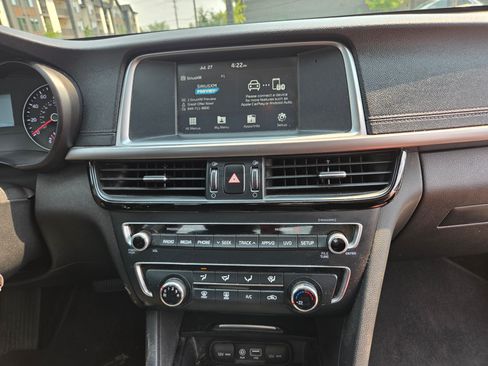 Used 2018 Kia Optima LX FWD image 22