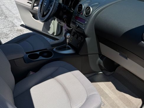 Used 2010 Nissan Rogue SL FWD image 13