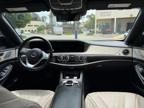 Used 2018 Mercedes-Benz S 560 Sedan image 8