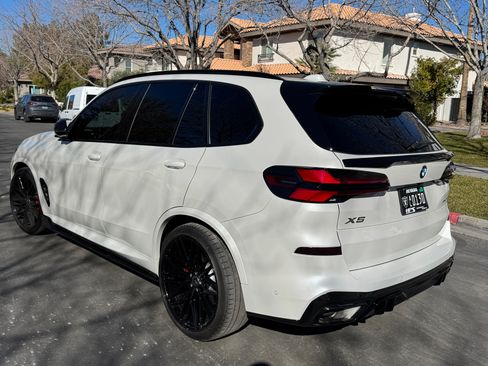 Used 2024 BMW X5 xDrive40i w/ M Sport Package image 5