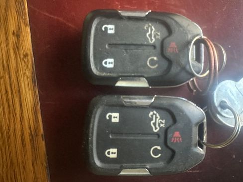 Used 2022 Chevrolet Silverado 3500 High Country w/ Snow Plow Prep/Camper Package image 18