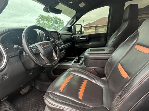 Used 2020 GMC Sierra 2500 AT4 w/ AT4 Premium Package AWD/4WD image 17