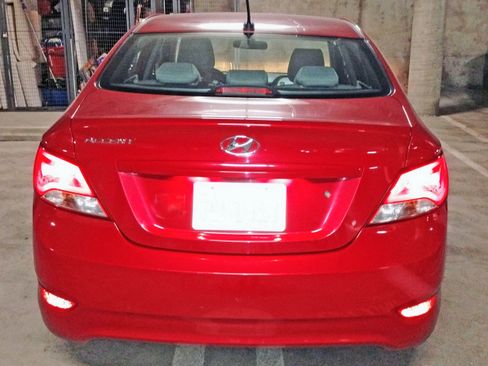 Used 2015 Hyundai Accent GLS image 4