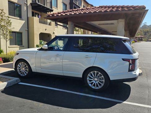 Used 2020 Land Rover Range Rover AWD/4WD image 4
