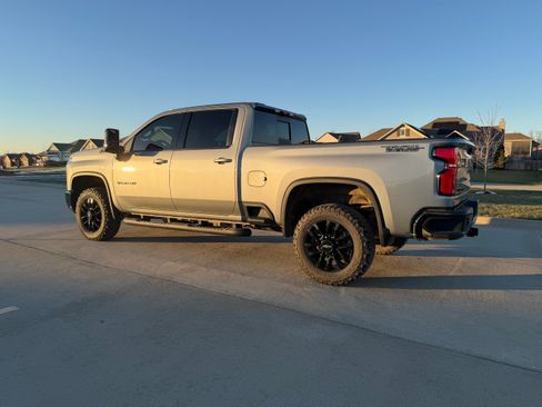 Used 2025 Chevrolet Silverado 3500 LTZ w/ LTZ Plus Package image 8