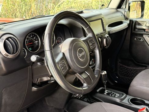 Used 2017 Jeep Wrangler Sport AWD/4WD image 10