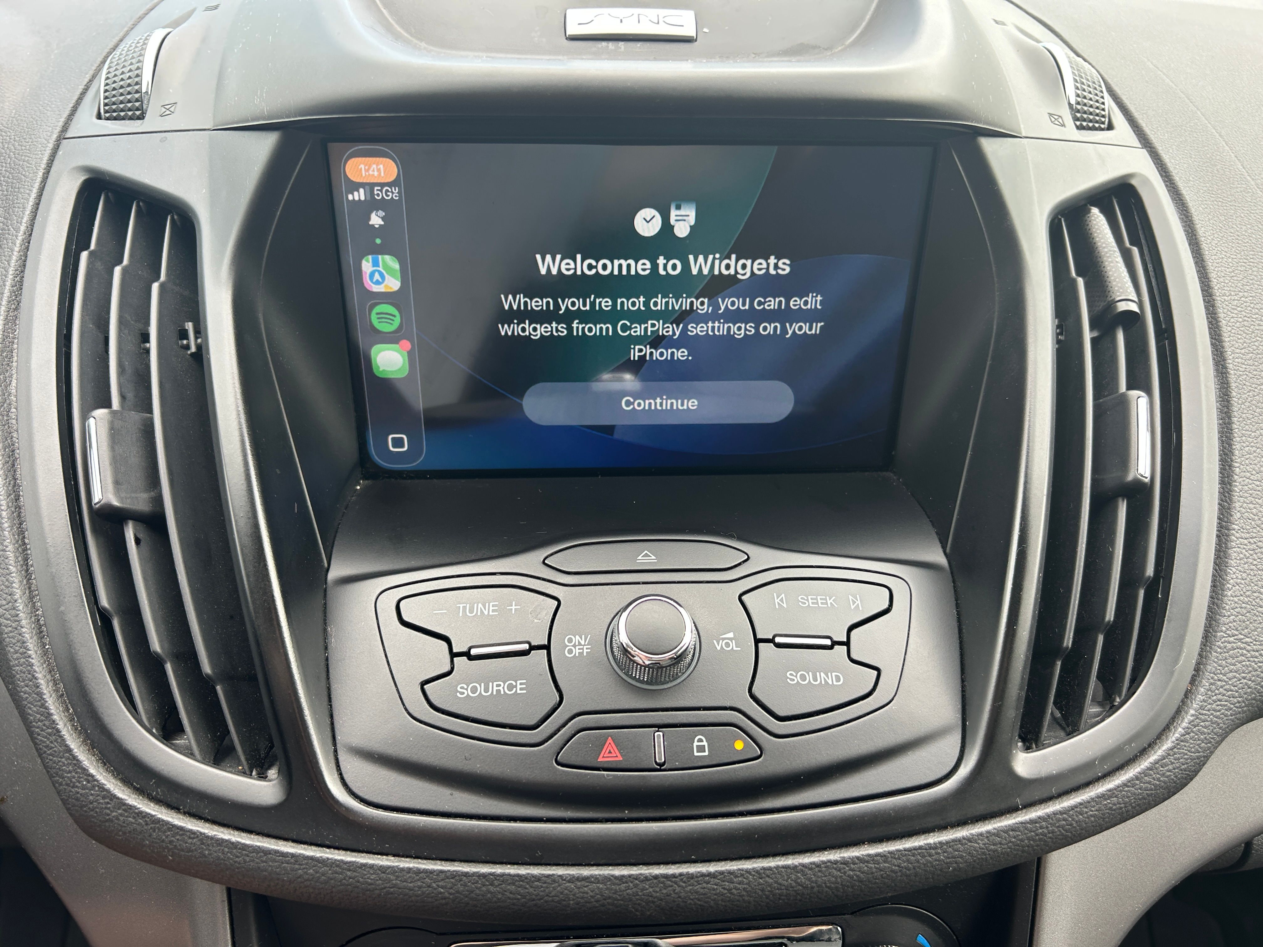 Used 2016 Ford Escape SE w/ Equipment Group 201A AWD/4WD image 15