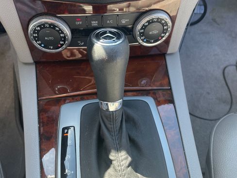 Used 2008 Mercedes-Benz C 300 C 300 4MATIC Luxury Sedan 4D image 10