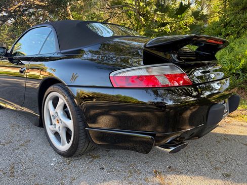 Used 2001 Porsche 911 Cabriolet image 2