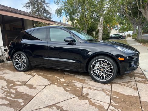 Used 2020 Porsche Macan Turbo AWD/4WD image 4