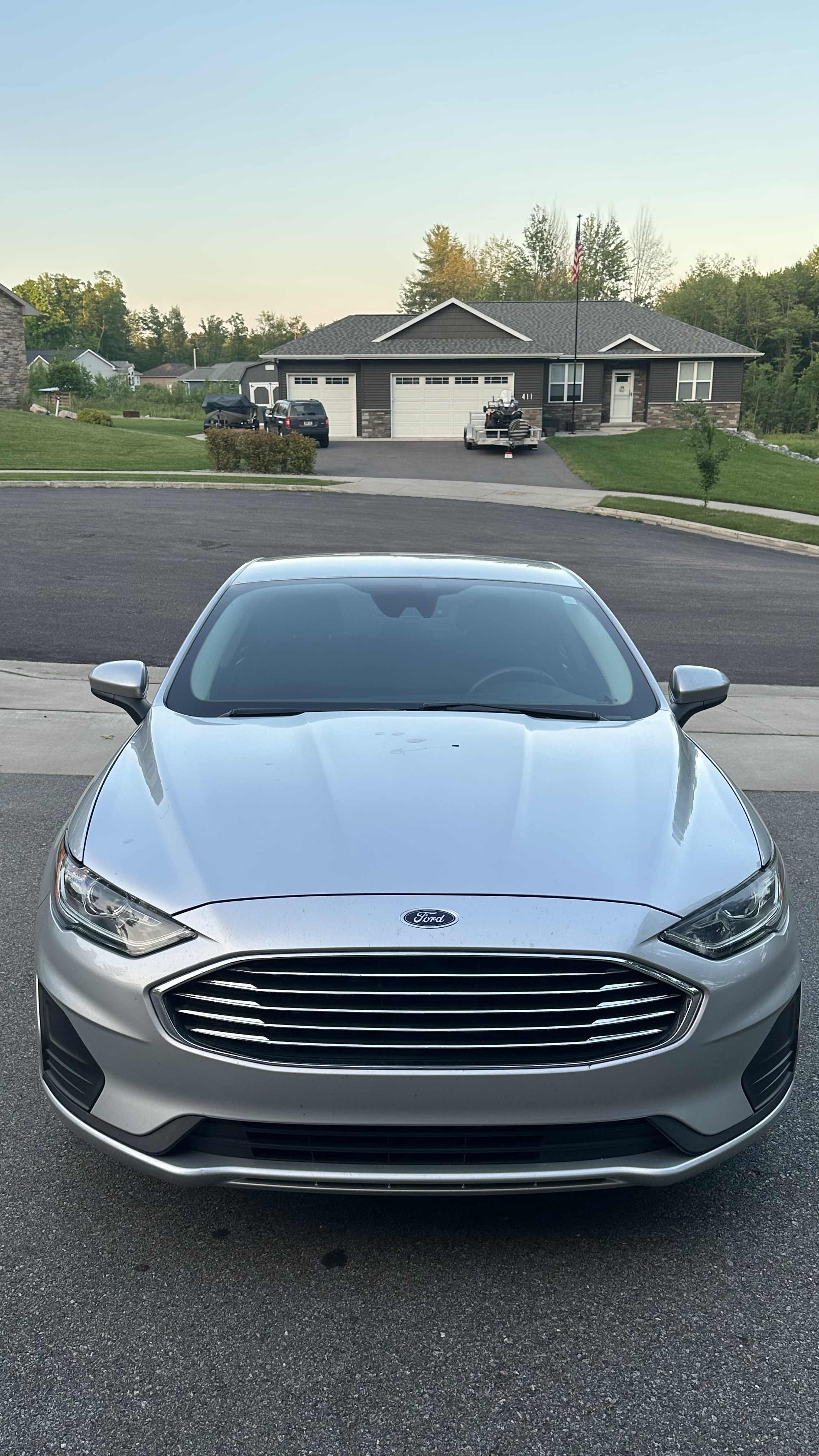Used 2019 Ford Fusion SE FWD image 5