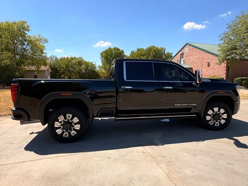 Used 2024 GMC Sierra 2500 Denali w/ Denali Reserve Package AWD/4WD image 14