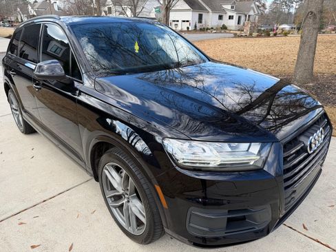 Used 2017 Audi Q7 3.0T Prestige image 5