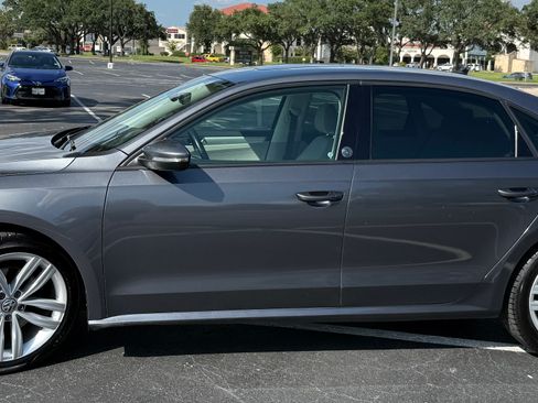 Used 2019 Volkswagen Passat 2.0T Wolfsburg FWD image 5