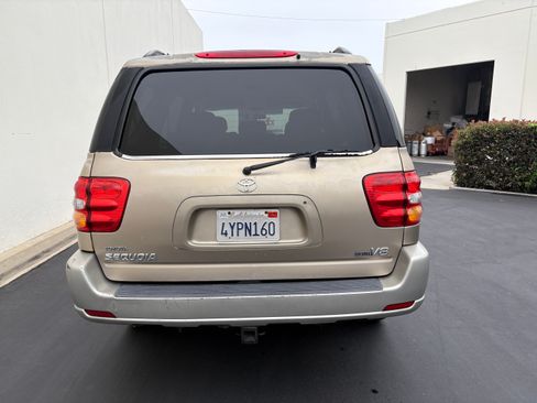 Used 2002 Toyota Sequoia SR5 image 9