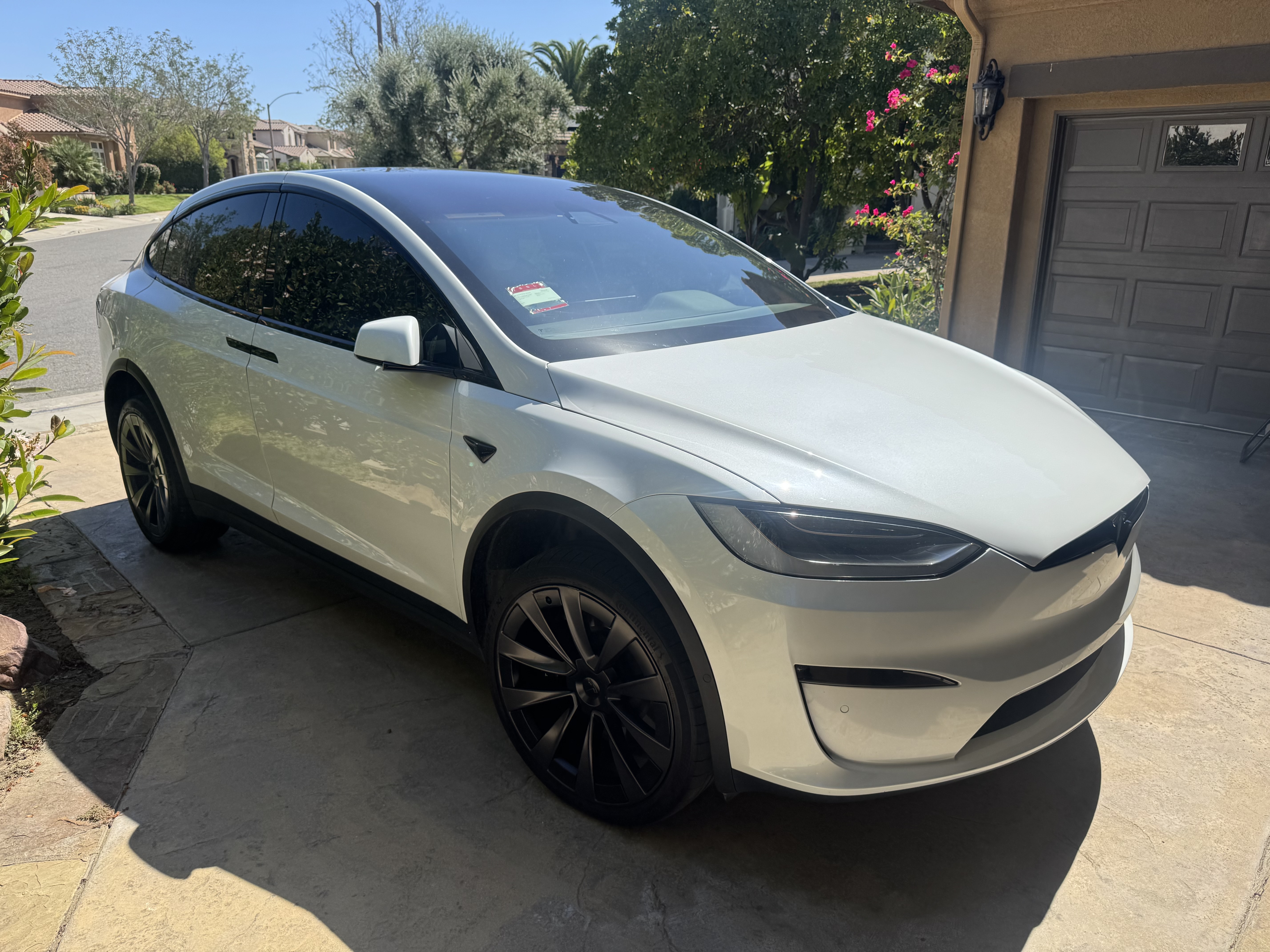 Used 2022 Tesla Model X Plaid AWD/4WD image 2
