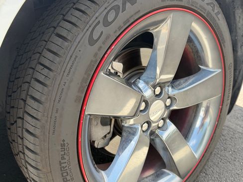 Used 2013 Dodge Challenger R/T Plus RWD image 9