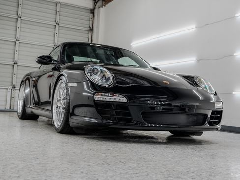 Used 2010 Porsche 911 Carrera S image 4