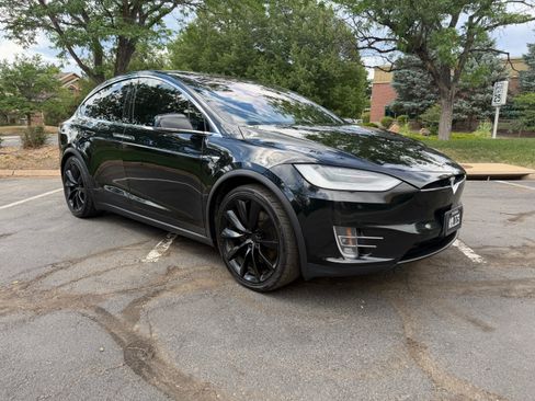 Used 2020 Tesla Model X Long Range AWD/4WD image 4